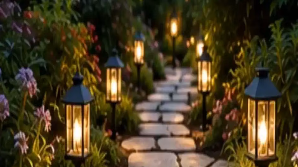 Front Porch Container Planting: A Simple Layout That Looks Intentional All Year