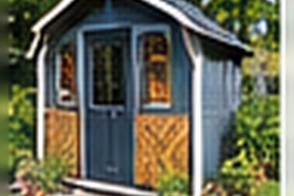 Old Shed to Stylish Garden Studio: A Small-Space Transformation