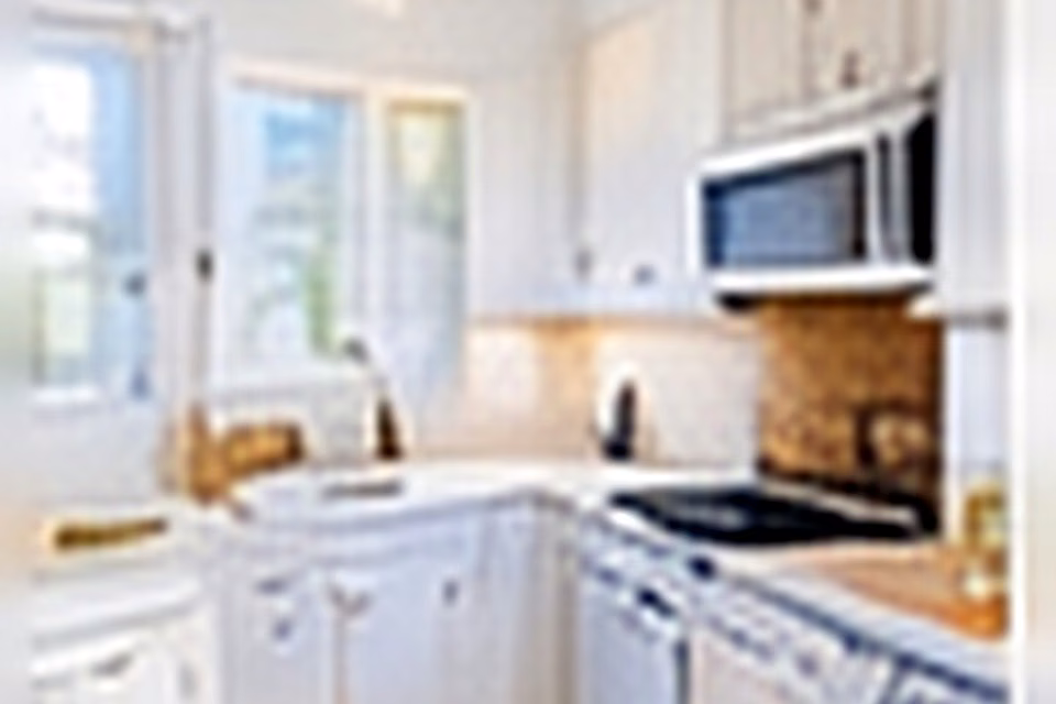 Outdated Kitchen to Bright Modern Kitchen: A High-Impact Refresh